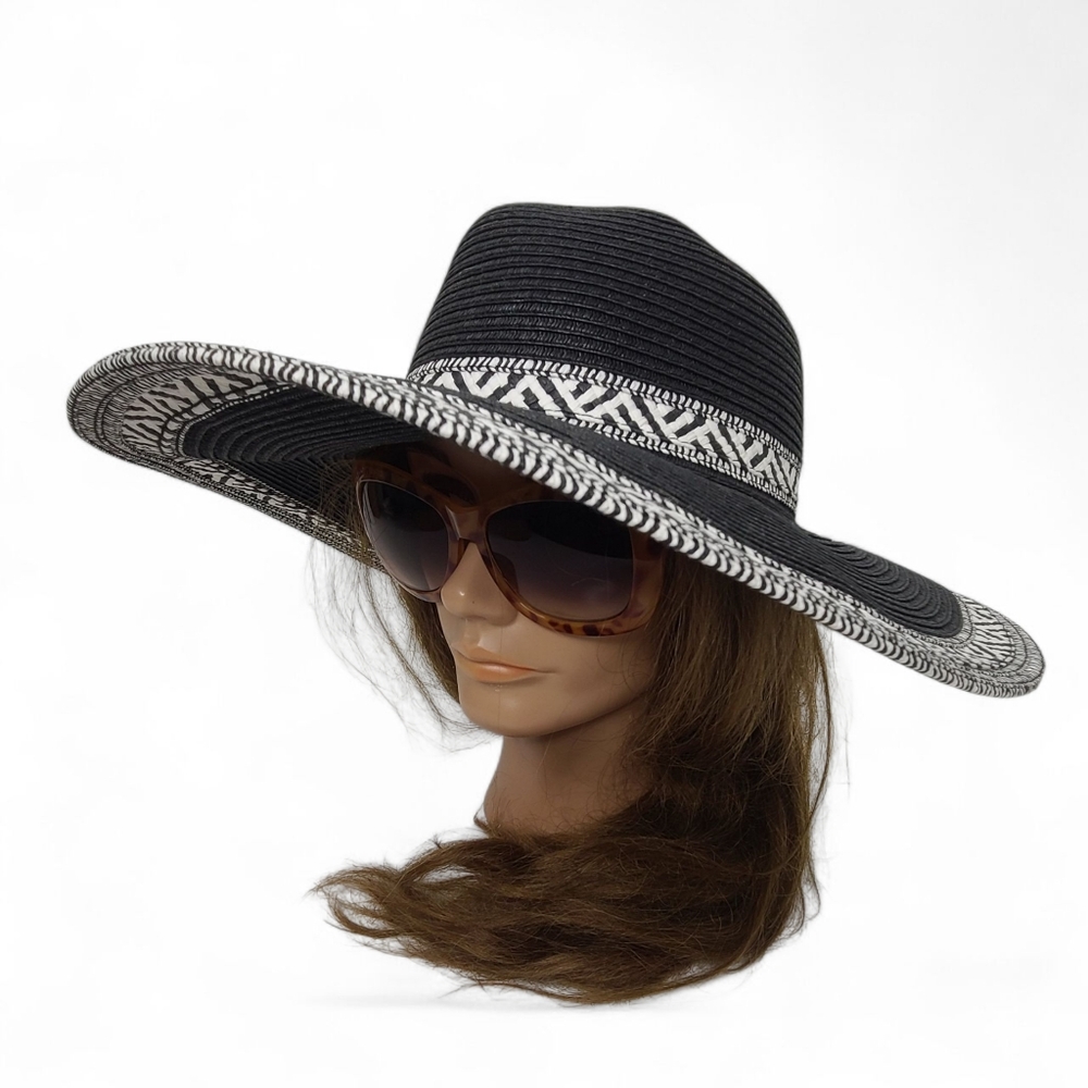 D&Y Black Wide brim Sun Hat NWT Geometric trim